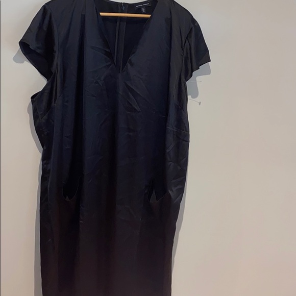 Universal Standard Alexandrina Pocket Dress - Picture 6 of 13